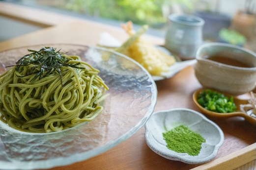 冷やし茶そばと天ぷらセット