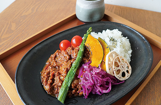 あげはり農園の トマトキーマカレー　